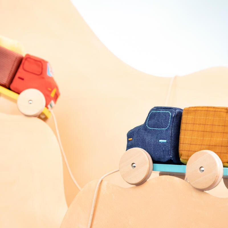 Camion Toupie A Tirer Bleu - lilliputiens