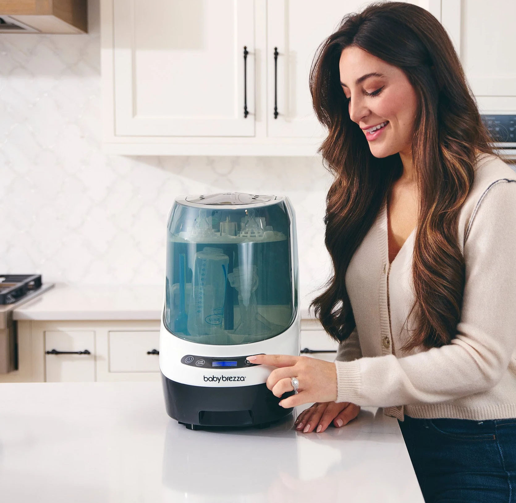 https://bebai9.com/media/wysiwyg/Marque/Baby_Brezza/Bottle_Washer_Pro_Edit_3_2048x2048.jpg